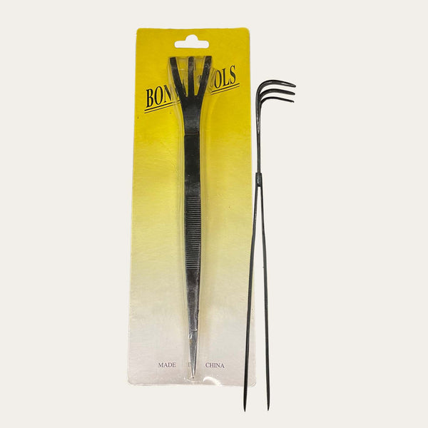 2-in-1 rake and tweezers